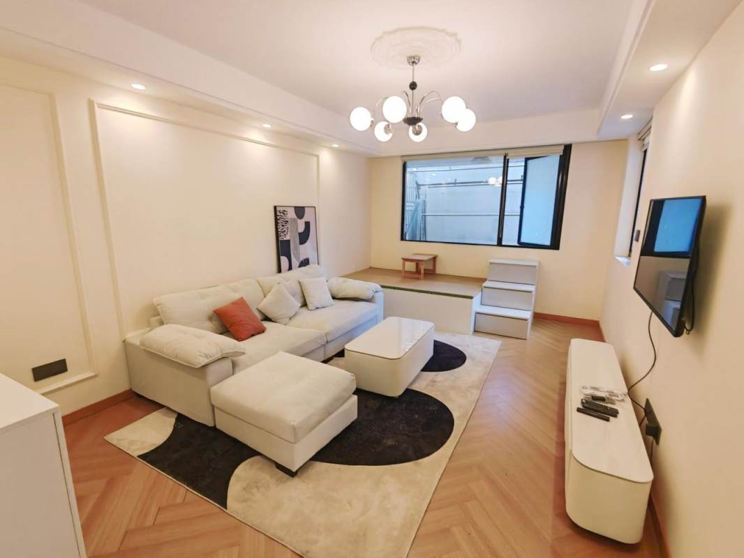 Housing image — Living Room