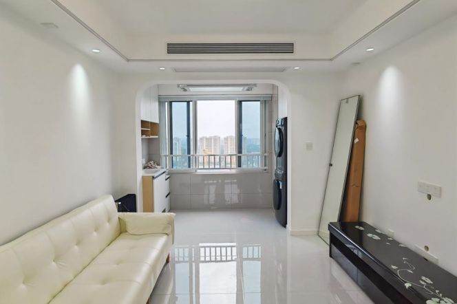 High-Floor 3BR Apartment near Lingzhao Xincun  Metro with Green View
