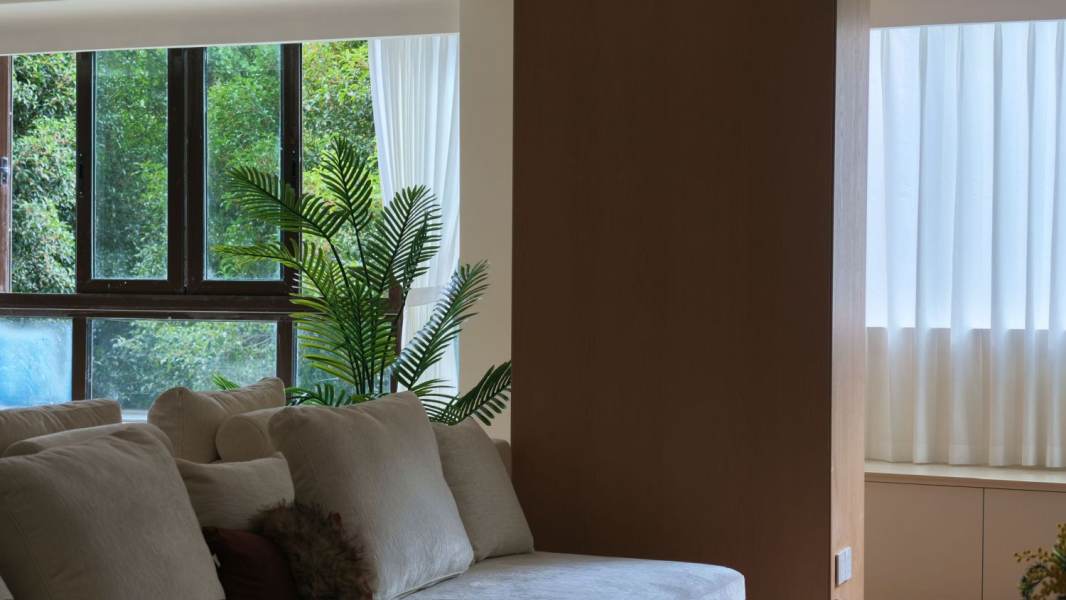 Housing image — Living Room