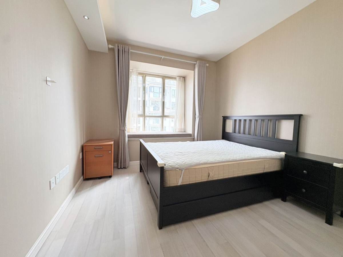 Housing image — Bedroom