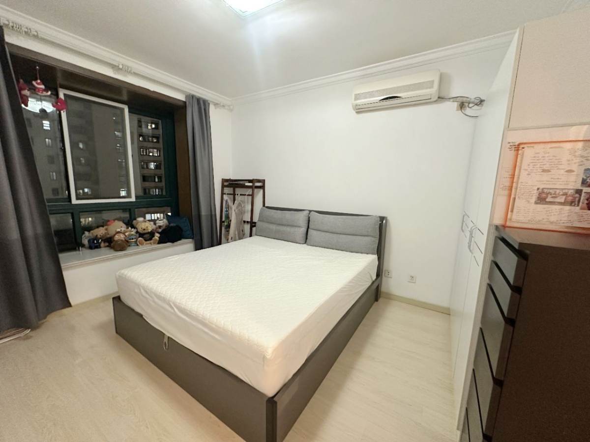 Housing image — Bedroom