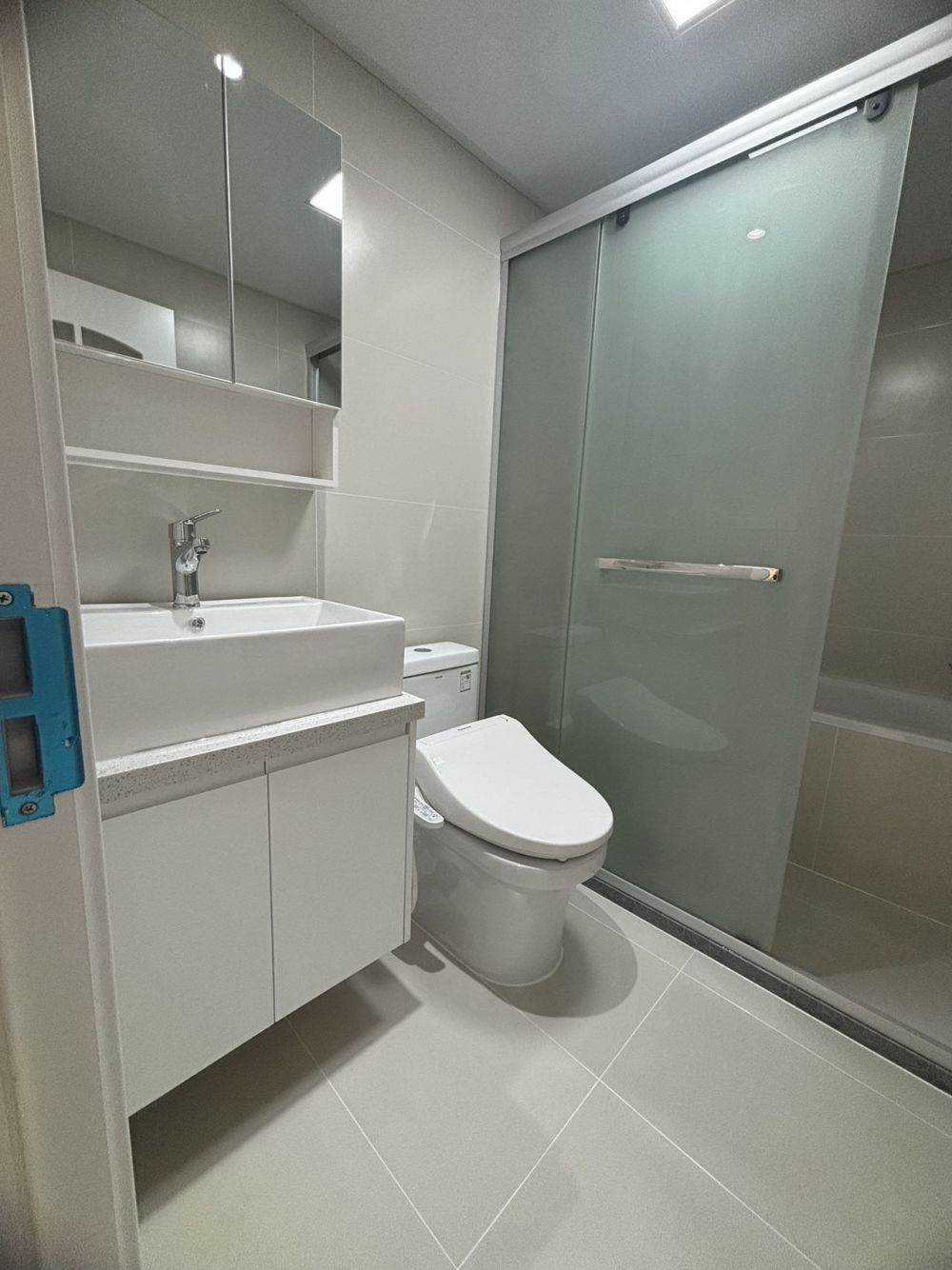 Housing image — Bathroom