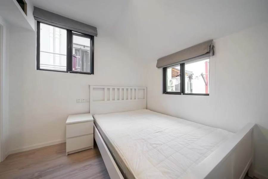 Housing image — Bedroom