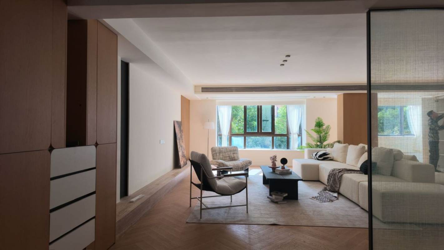 Housing image — Living Room