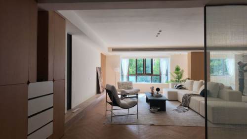 Housing image — Living Room