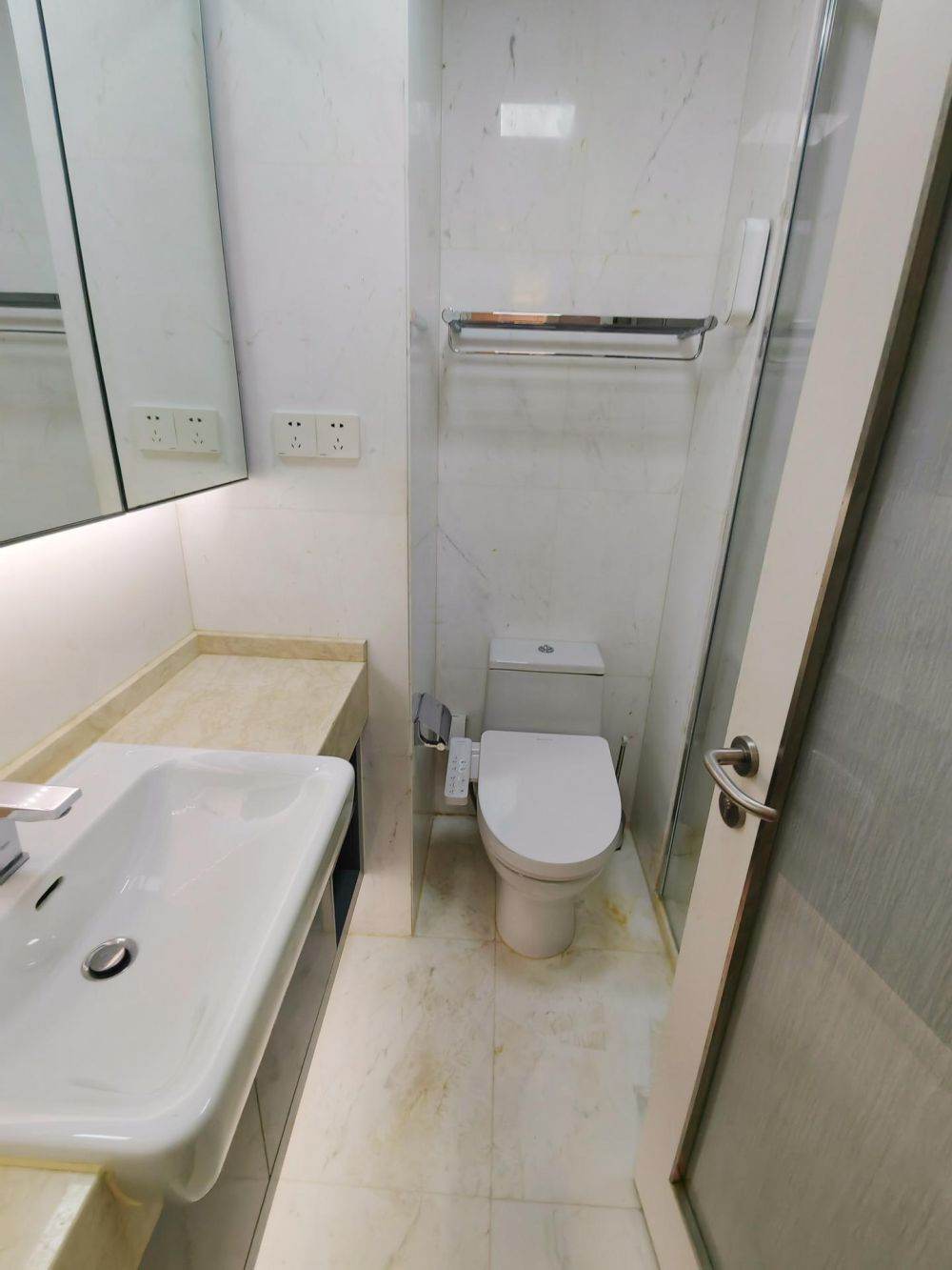 Housing image — Bathroom