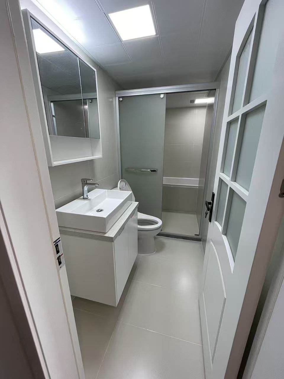 Housing image — Bathroom