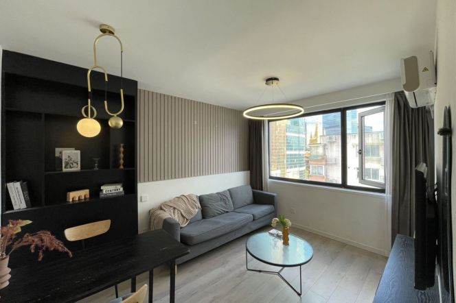 1BR Apartment in Jing'an (L2/L7/L14)