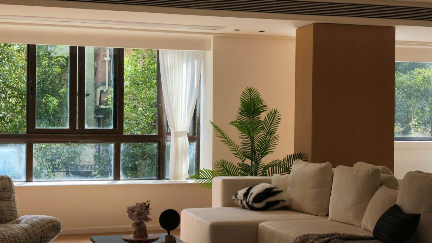 Housing image — Living Room