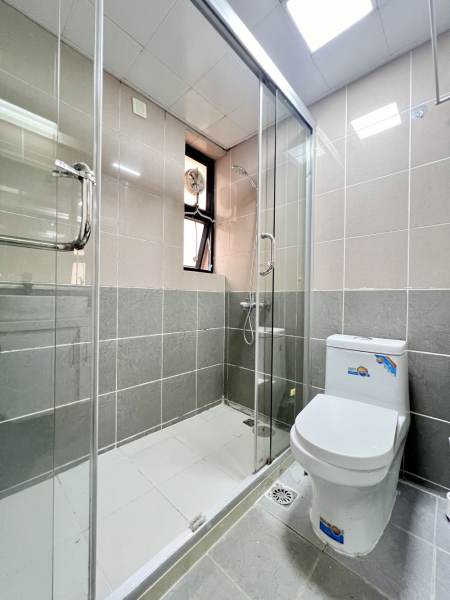 Housing image — Bathroom