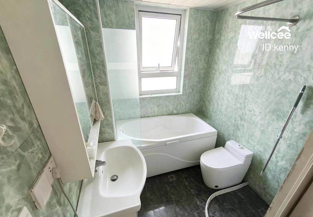 Housing image — Bathroom