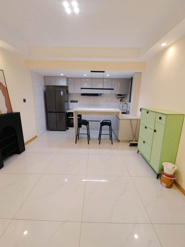 Housing image — Dining Area