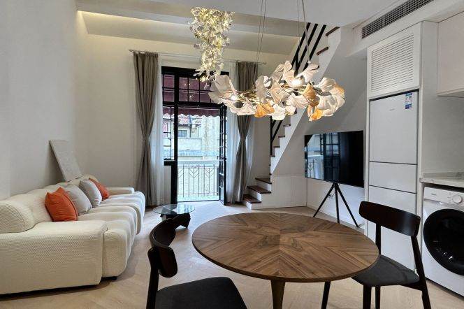 Spacious 1BR Lane House in Jing'an