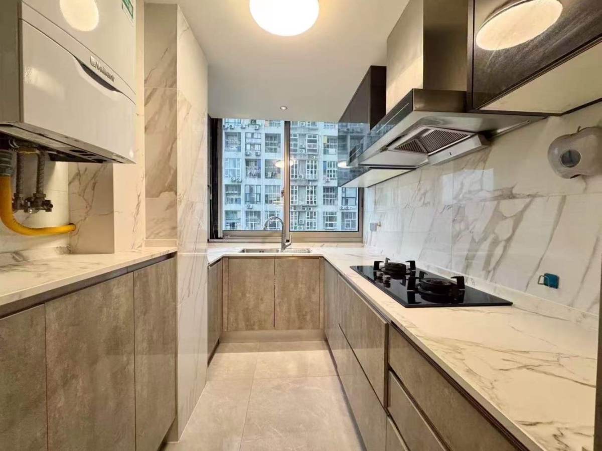 Housing image — Kitchen