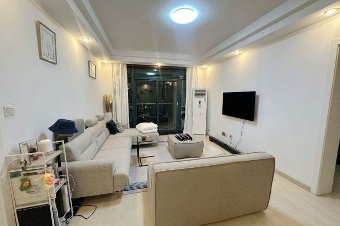 2BR Apartment near Xujiahui Metro (L1/L4)