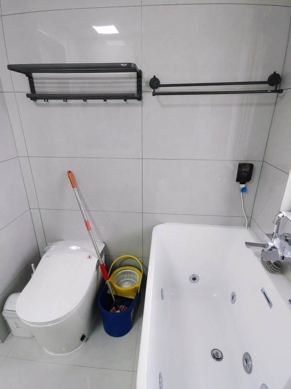 Housing image — Bathroom