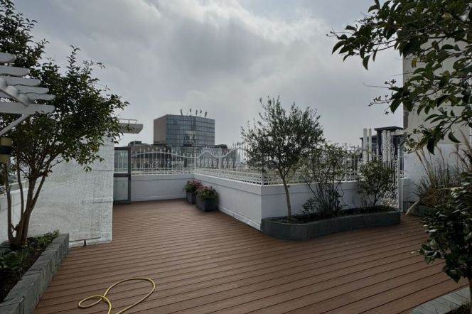 High-Floor 3BR Apartment in Xujiahui