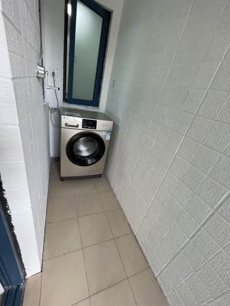 Housing image — Bathroom