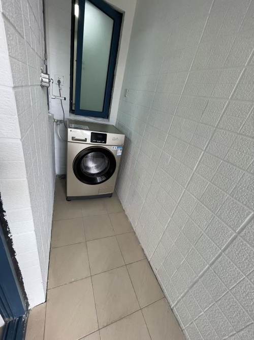Housing image — Bathroom