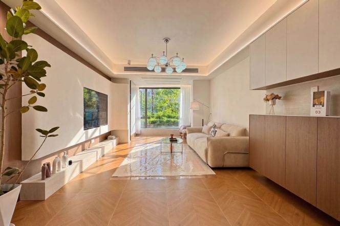 Spacious 2BR Apartment near East China Normal University Zhongshan Bei Lu Campus (L3/L4/L13)