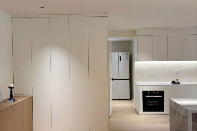 4BR Apartment near Dapuqiao Metro with Private Garden (L9/L12)