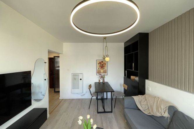 1BR Apartment in Jing'an (L2/L7/L14)