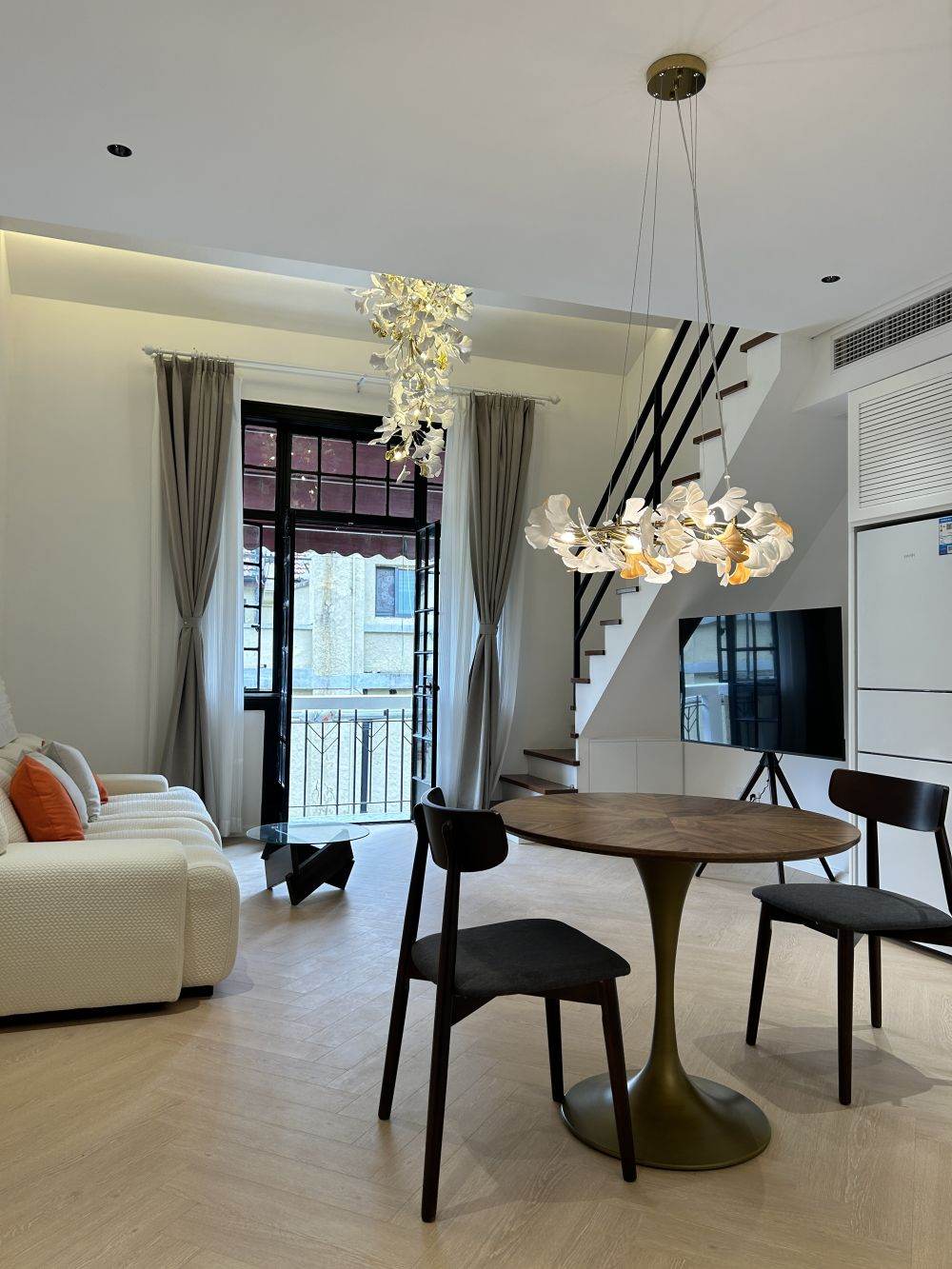 Housing image — Living Room