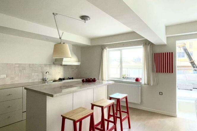 4BR Apartment in Jing'an with Terrace (L2/L11)