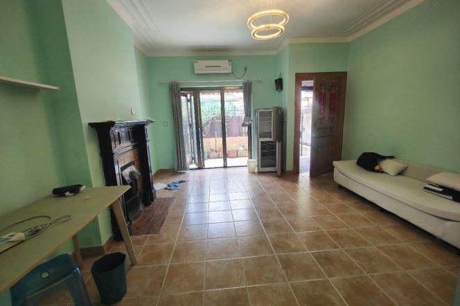 High-Ceiling 1BR Heritage Apartment in Old Xuhui with Private Garden