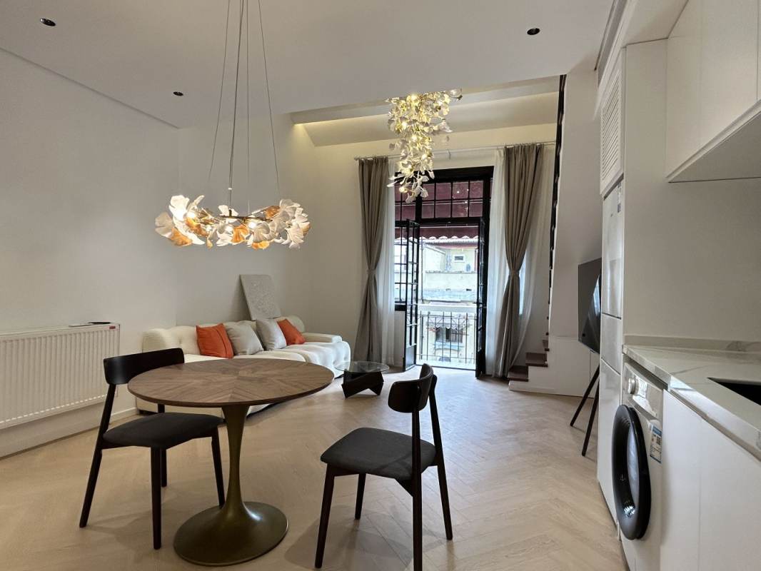 Housing image — Living Room
