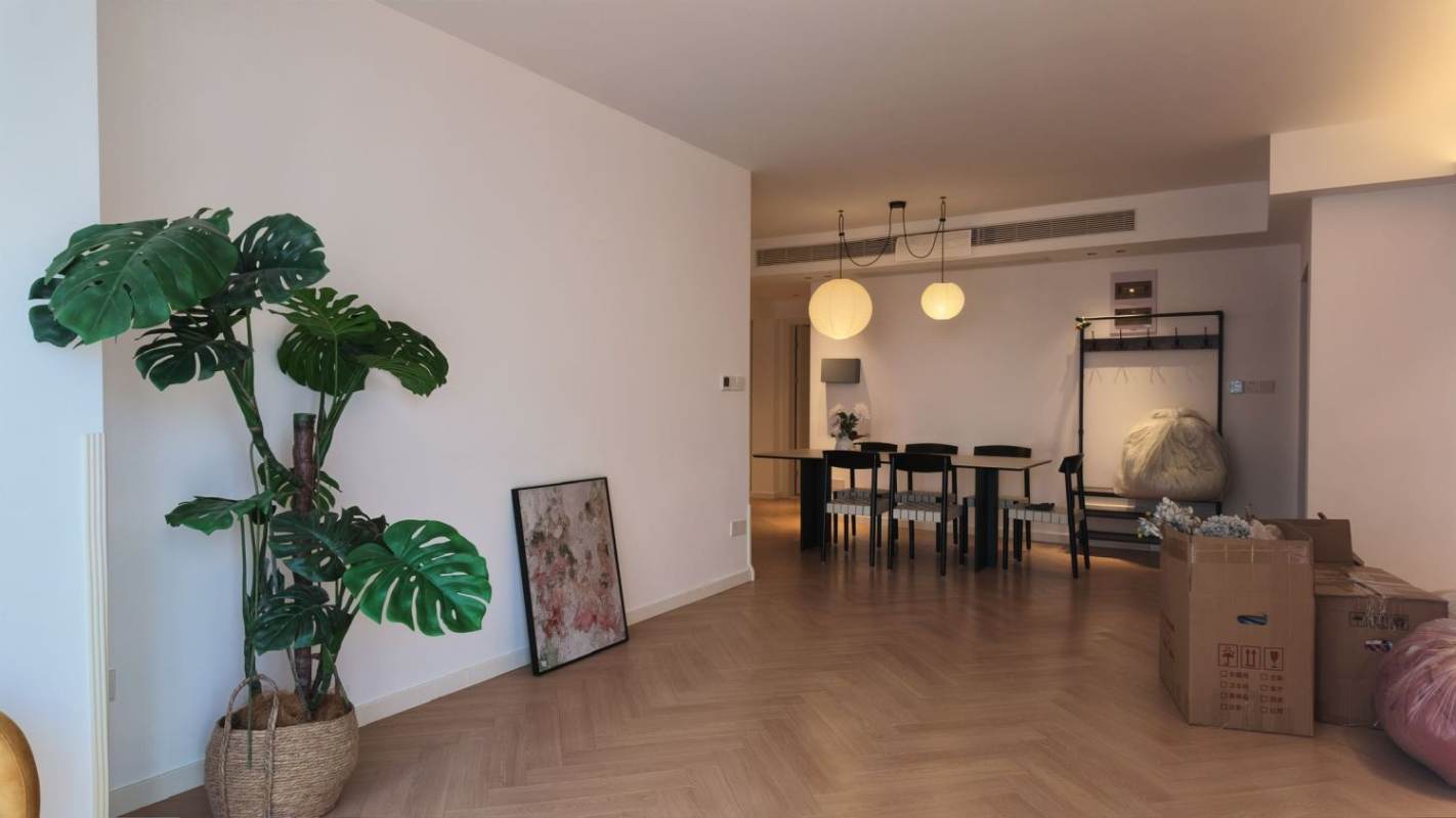 Housing image — Living Room