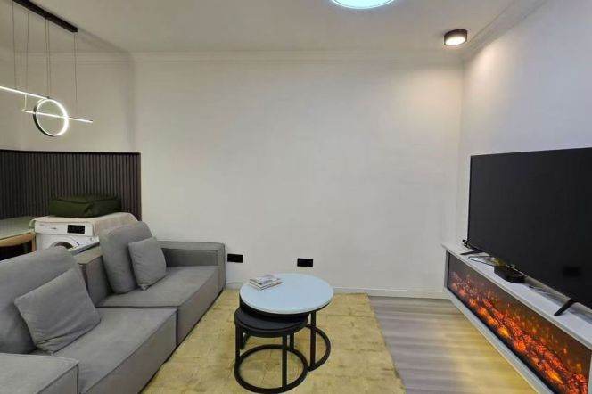 Spacious 1BR Apartment at Gaorong Unit
