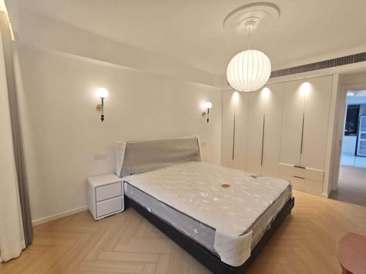 Housing image — Bedroom