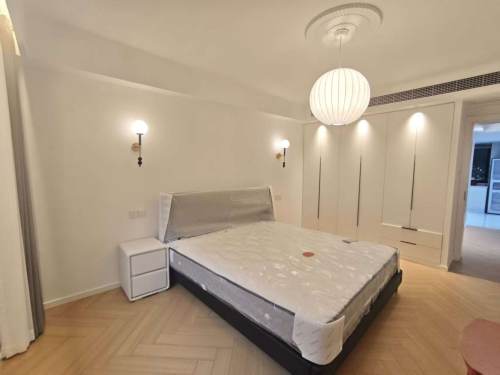 Housing image — Bedroom