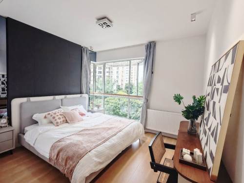 Housing image — Bedroom