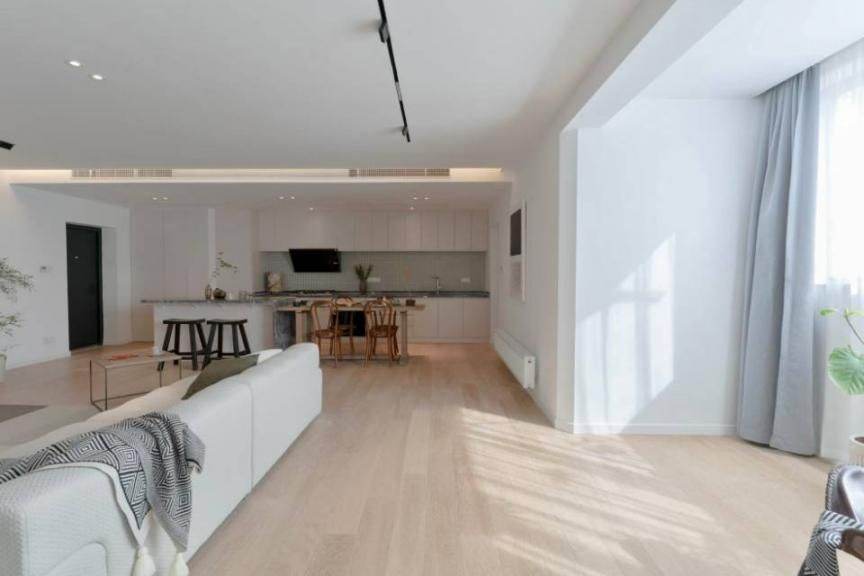 Housing image — Living Room