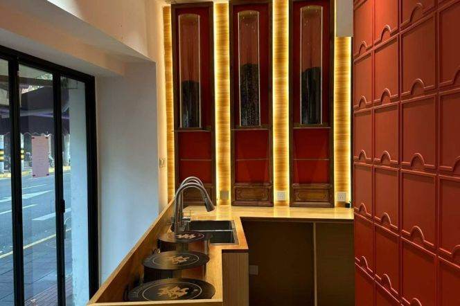 Studio Commercial Space in Old Xuhui (L9/L12)