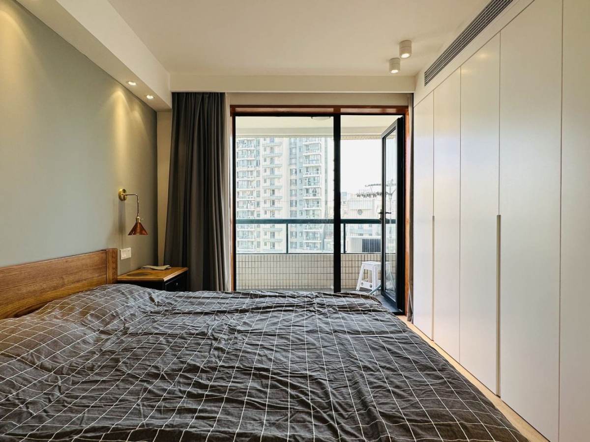 Housing image — Bedroom