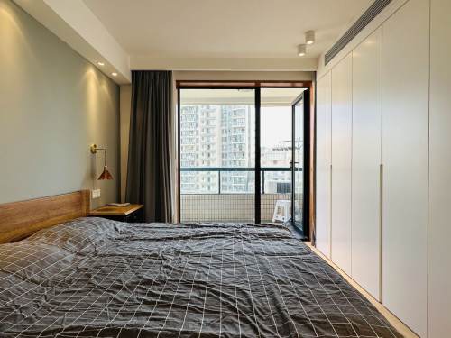 Housing image — Bedroom