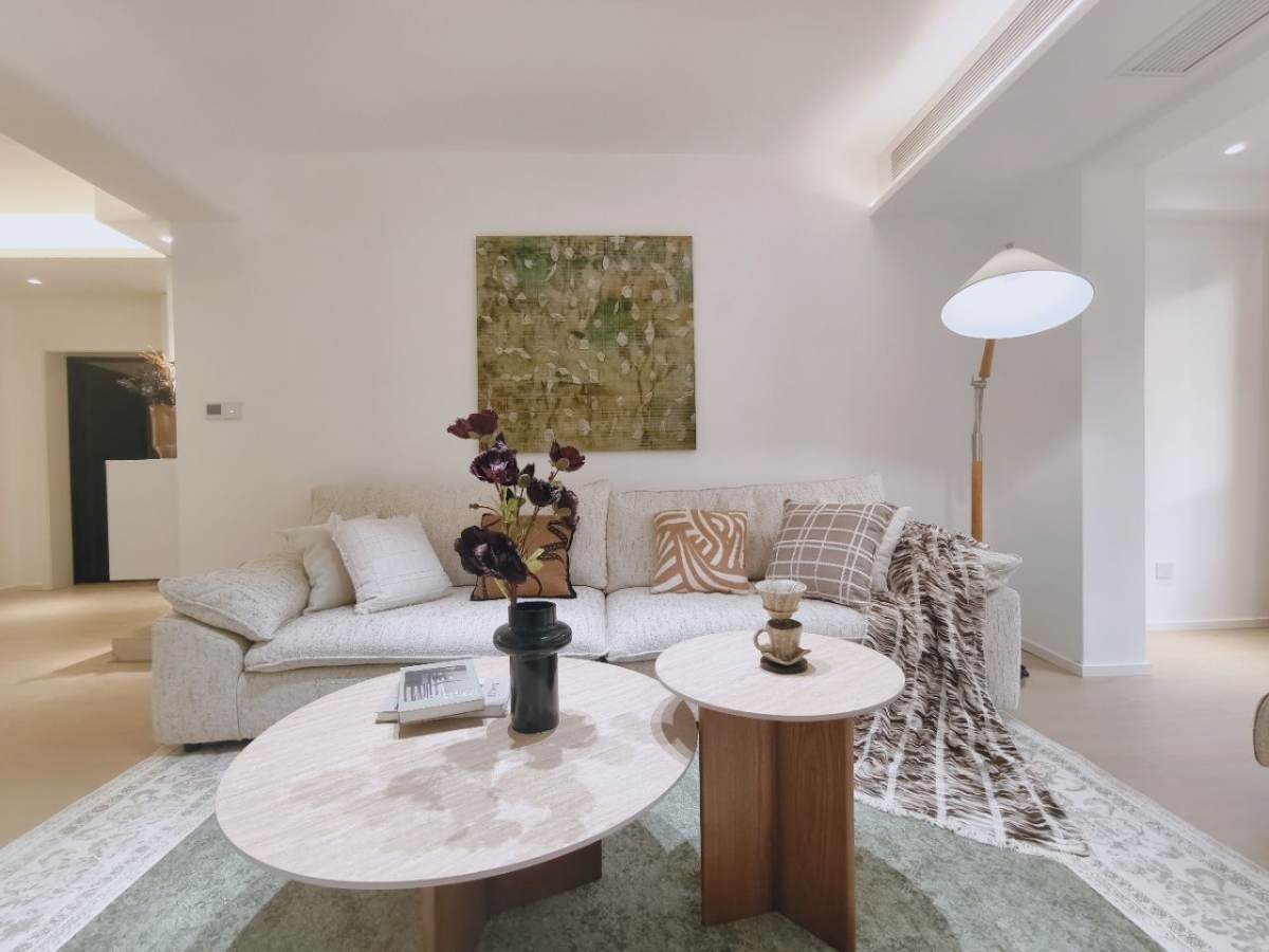 Housing image — Living Room