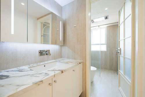 Housing image — Bathroom