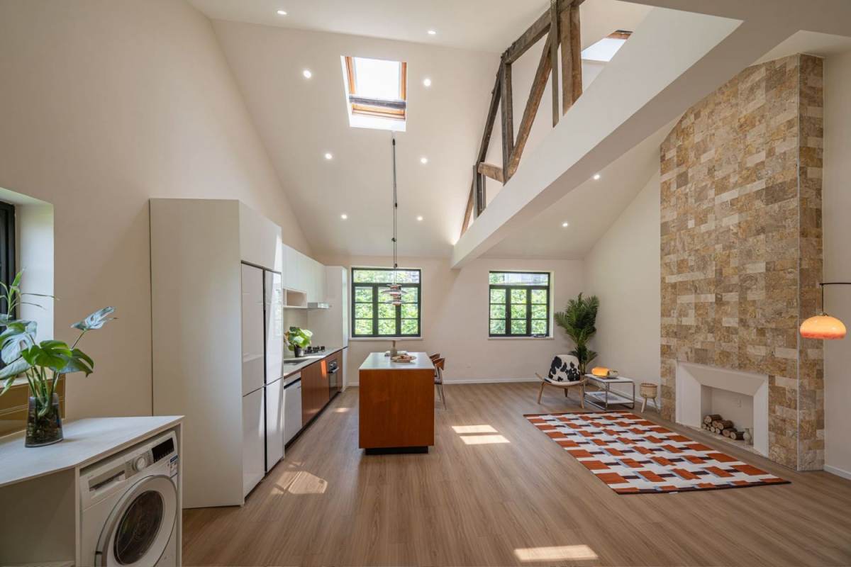 Housing image — Living Room