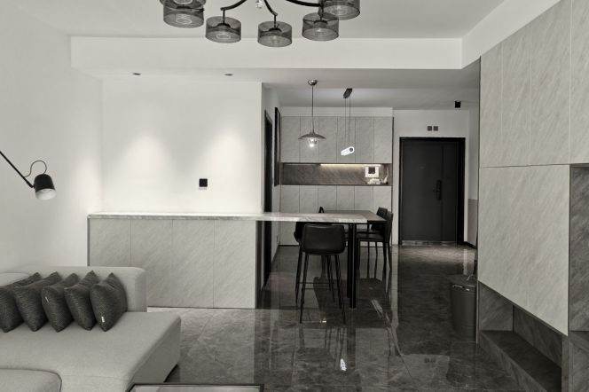 High-Floor 2BR Apartment at Huasheng Grand Mansion (L1/L13)