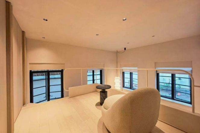 Spacious 2BR Apartment in Old Xuhui