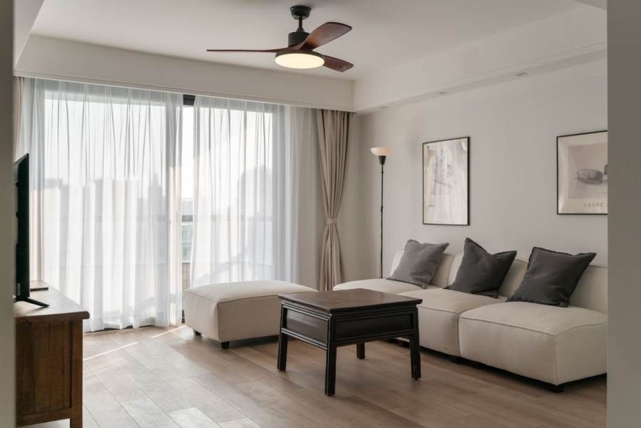 Housing image — Living Room