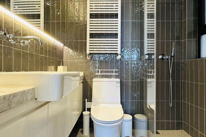 High-Floor Spacious 2BR Apartment at Da'an Garden (L13/L14)