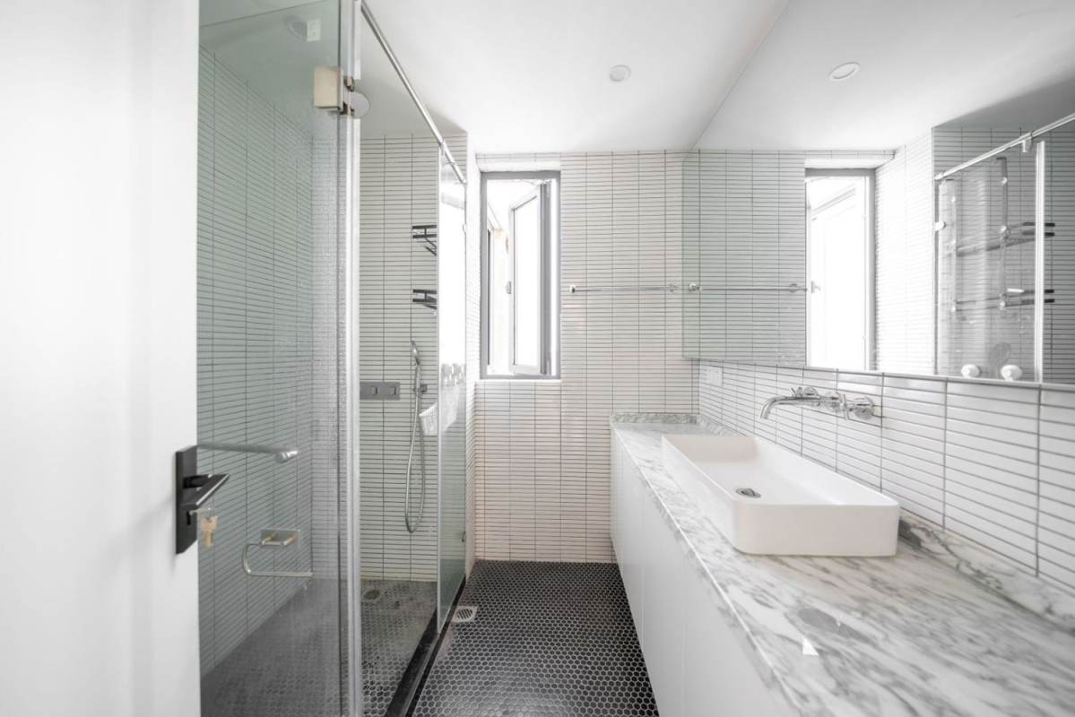 Housing image — Bathroom