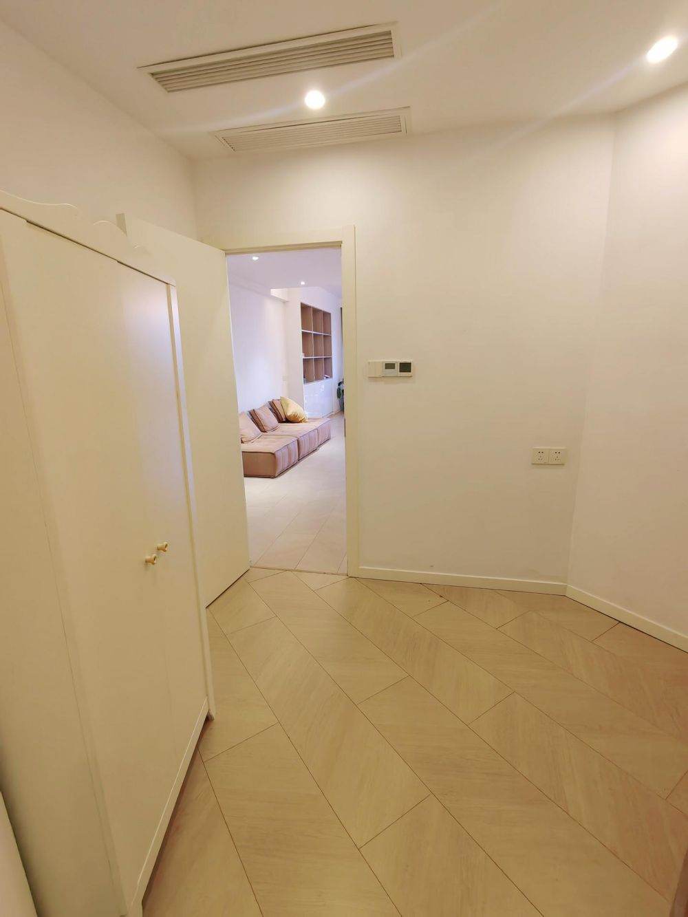 Housing image — Bedroom