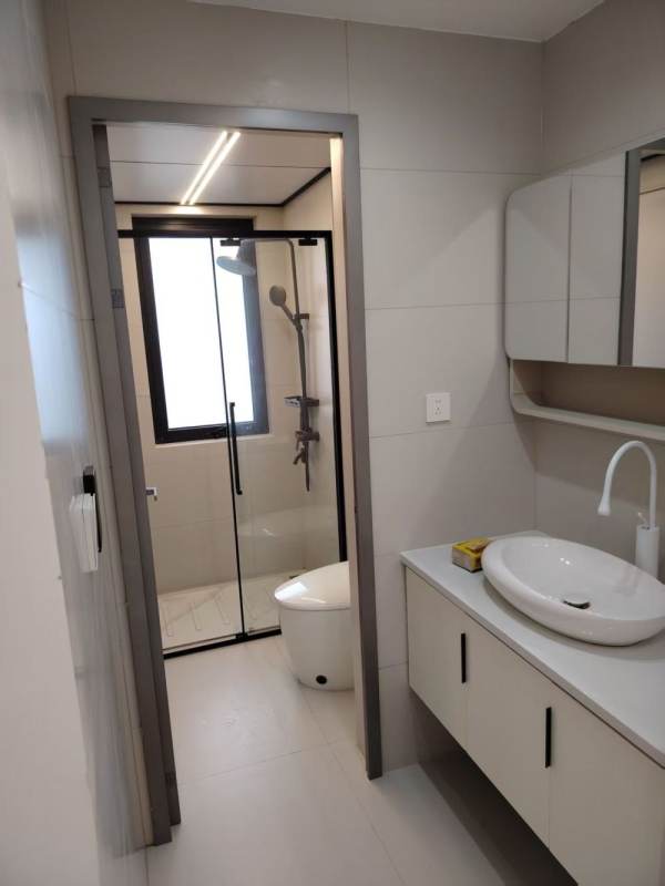 Housing image — Bathroom