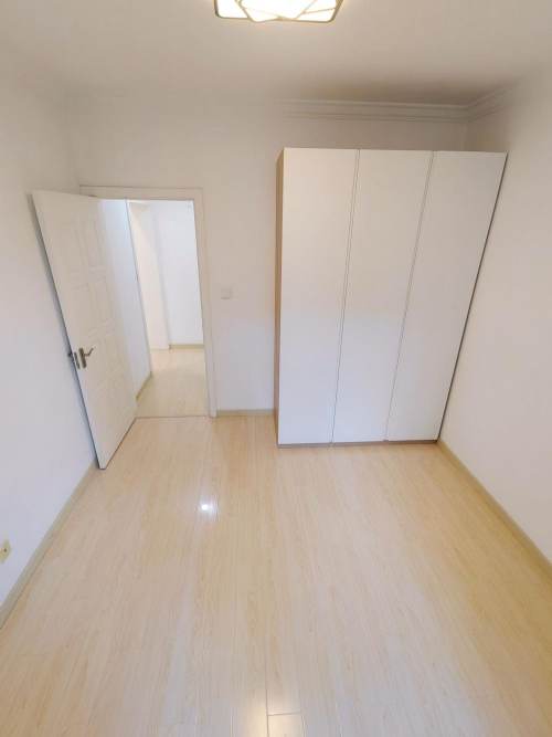 Housing image — Bedroom